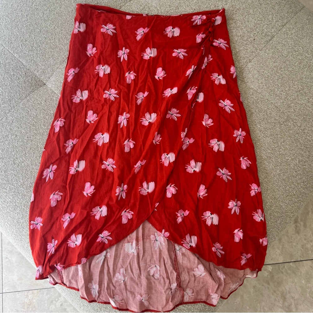 Lush Red Pink Floral Wrap Skirt - Size L-  Tulip Hem - Rayon